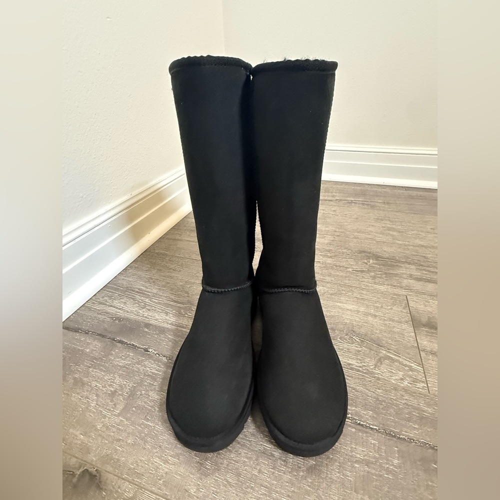 🖤 UGG Tall Black Boots – Women’s Size 10